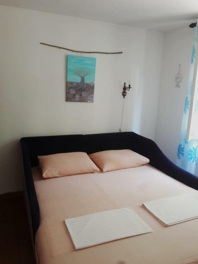 Apartman Barbara Cres Eksteriør bilde